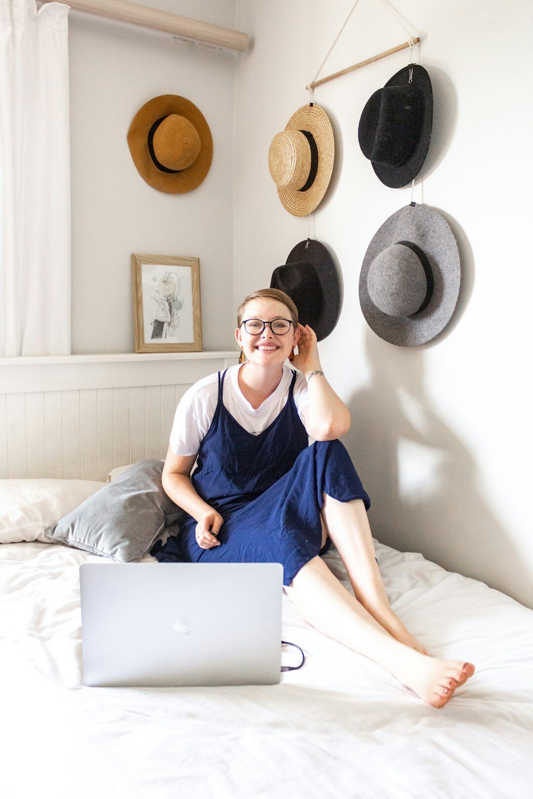 Fashion editor wearing a headset during a video consultation
